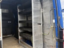 Volkswagen Crafter Hochdach/ Regalausbau/ Kamera/ Klima Hochdach / Regalausbau / Rückfahrkamera