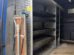 Volkswagen Crafter Hochdach/ Regalausbau/ Kamera/ Klima Hochdach / Regalausbau / Rückfahrkamera