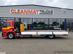 Mercedes-Benz AXOR 1824 Hiab 12 Tonmeter laadkraan
