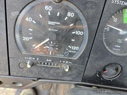 Mercedes-Benz 1820 Mit Dachdecker Kran