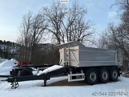  Ovox triple-axle trailer