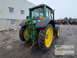 John Deere 6920