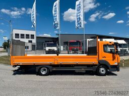 MERCEDES-BENZ Atego 821 L Pritsche6,10m/3 Sitze/Nur 70 tkm/Top