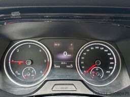 Volkswagen California Camper | 2 Betten – Schlafplätze 4 | Küchenzeile