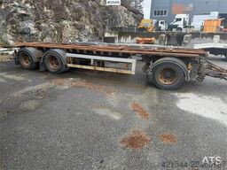 Kaupe 3 akslet hook trailer with tipper for sale as a re