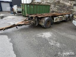 Kaupe 3 akslet hook trailer with tipper for sale as a re