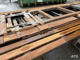 Kaupe 3 akslet hook trailer with tipper for sale as a re