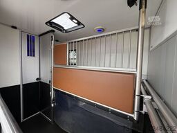 Opel Movano | HORSETRUCK | ROELOFSEN | STALLION 3XL ...