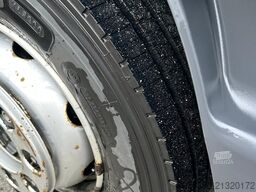 Mercedes-Benz Atego 1224 Plane Curtain T Atego Hebebühne mit Fernbedinung