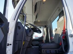 Renault C280 DTI 8 / HDS Fassi F135A.22 / remote