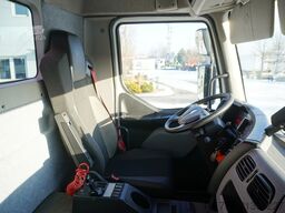 Renault C280 DTI 8 / HDS Fassi F135A.22 / remote