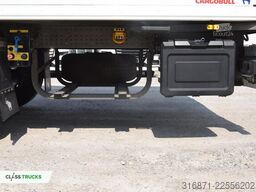 SCHMITZ CARGOBULL SKO FP 60 ThermoKing SLXi 300
