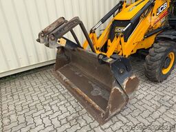 JCB 3CX Plus, 2022 BJ, 2.597 H, 81 KW/ 110 PS