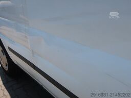 FORD Nr.208 Transit 9 Sitzer / Tempomat / Klima / AHK