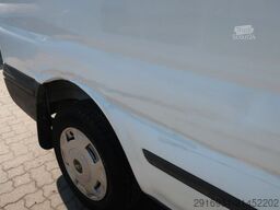 FORD Nr.208 Transit 9 Sitzer / Tempomat / Klima / AHK