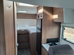 CARADO T 338s Markise / Radträger / Alufelgen