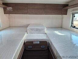 CARADO T 338s Markise / Radträger / Alufelgen