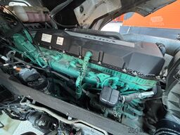 Volvo FH 500 6x2 FOR SALE AS CHASSIS / GLOBE XL / RET...