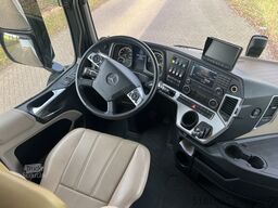 Mercedes Actros STX Motorhome Mercedes Actros, met auto ...