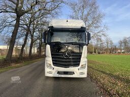 Mercedes Actros STX Motorhome Mercedes Actros, met auto ...
