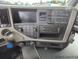 Volvo FM 330 / 4x2 / Hds Fassi / Serviced!