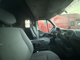 Renault Master PAARDENWAGEN | HORSETRUCK | MVV | CLASSI...