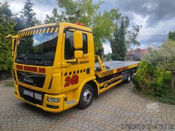 Man Autotransporter