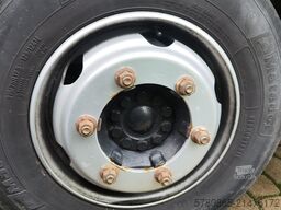 Man Autotransporter
