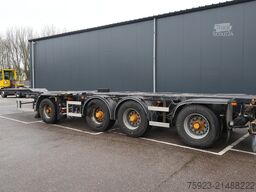 Nooteboom Breaker container transport trailer
