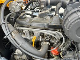 Combilift C2500 / Compact / Wide positioner