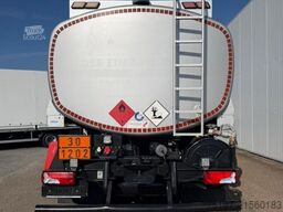 MAN TGS 18.440 4x2 BL Tank L&F 13.250 L UN1202 AHK