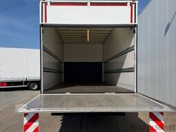 FUSO Canter 7C18 3-Sitzer Klima Koffer Ladebordwand