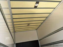 FUSO Canter 7C18 3-Sitzer Klima Koffer Ladebordwand