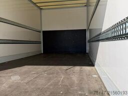 FUSO Canter 7C18 3-Sitzer Klima Koffer Ladebordwand