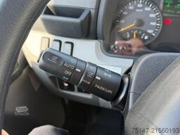 FUSO Canter 7C18 3-Sitzer Klima Koffer Ladebordwand