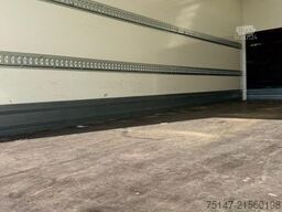 FUSO Canter 7C18 3-Sitzer Klima Koffer Ladebordwand