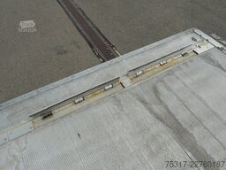 SCHMITZ CARGOBULL SKO 18 /CITY/LBW 2000 kg /CARRIER HE 19/LENKACHS