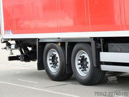 SCHMITZ CARGOBULL SKO 18 /CITY/LBW 2000 kg /CARRIER HE 19/LENKACHS