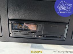 Mercedes-Benz Actros 1853
