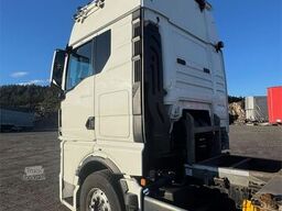 MAN TGX 26.510 Container Chassis – Zepro Tail Lift