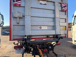 MAN TGX 26.510 Container Chassis – Zepro Tail Lift
