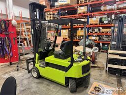 Clark CEM20S Forklift – Requires New Battery