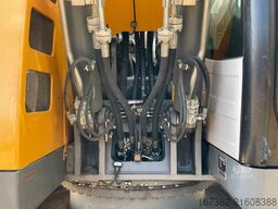 Liebherr R926 Compact