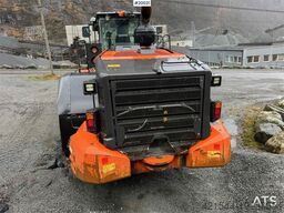 Hitachi zw370-6 Wheel loader w/ scale, printer and bucket