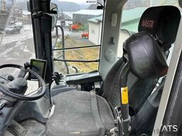 Hitachi zw370-6 Wheel loader w/ scale, printer and bucket