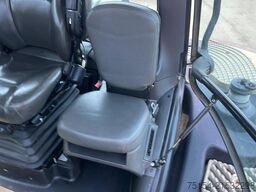 Challenger MT 875E