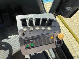 Kalmar DFC 420 - 12 DFC 420-12