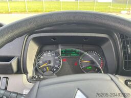 Mitsubishi Fuso Fuso Canter 7C18 AMT Junge Kofferaufbau KlimaA