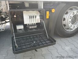 Mercedes-Benz Actros 2542 MP5 Low deck / NEW tow truck