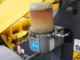 KOMATSU WA 70 Radlader Gabel Schaufel Zentralschmieranla